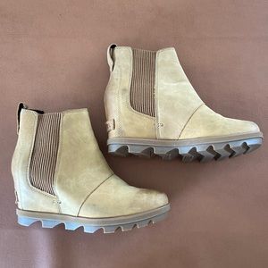 sorel joan of arctic wedge boot